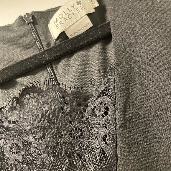 FREE W/ Bundle 3/$20 Molly Bracken - Shift Style Lace Detail Dress - Picture 2 of 3